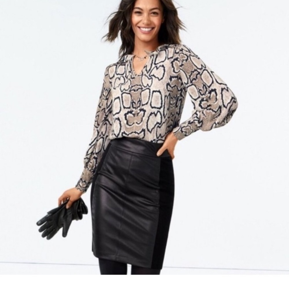- Cabi serpentine blouse XL